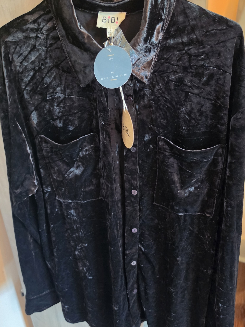 BiBi Velvet Button-Up Shirt in Deep Black